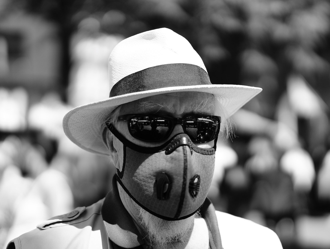 portret-m-brilmask-ruim80 - 1 kopie