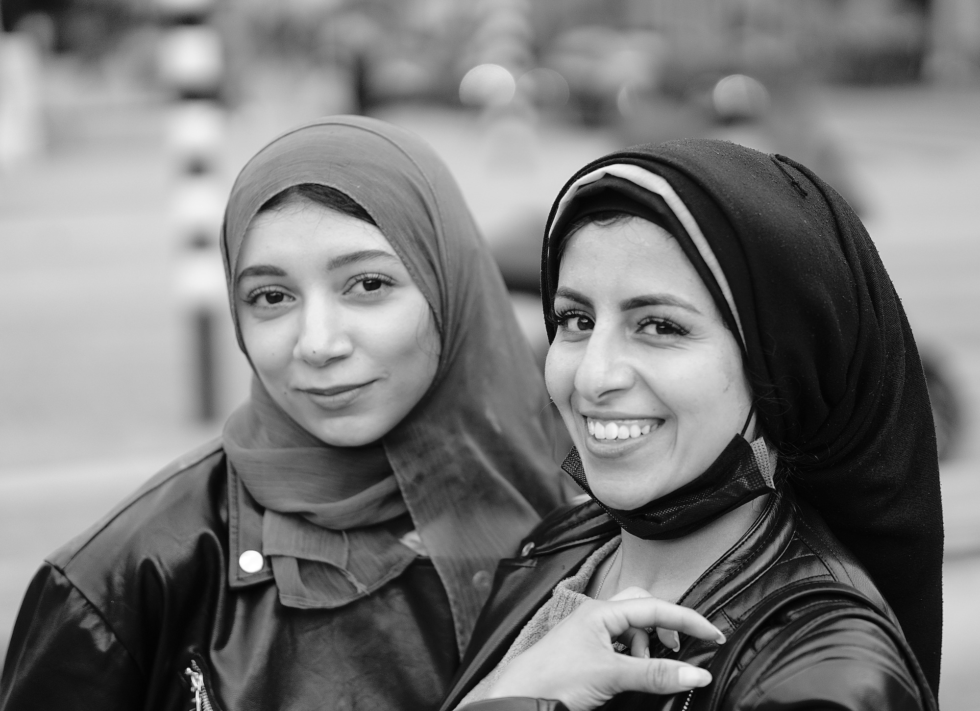 portret-dubbelvr-hoofdd-dark - 1