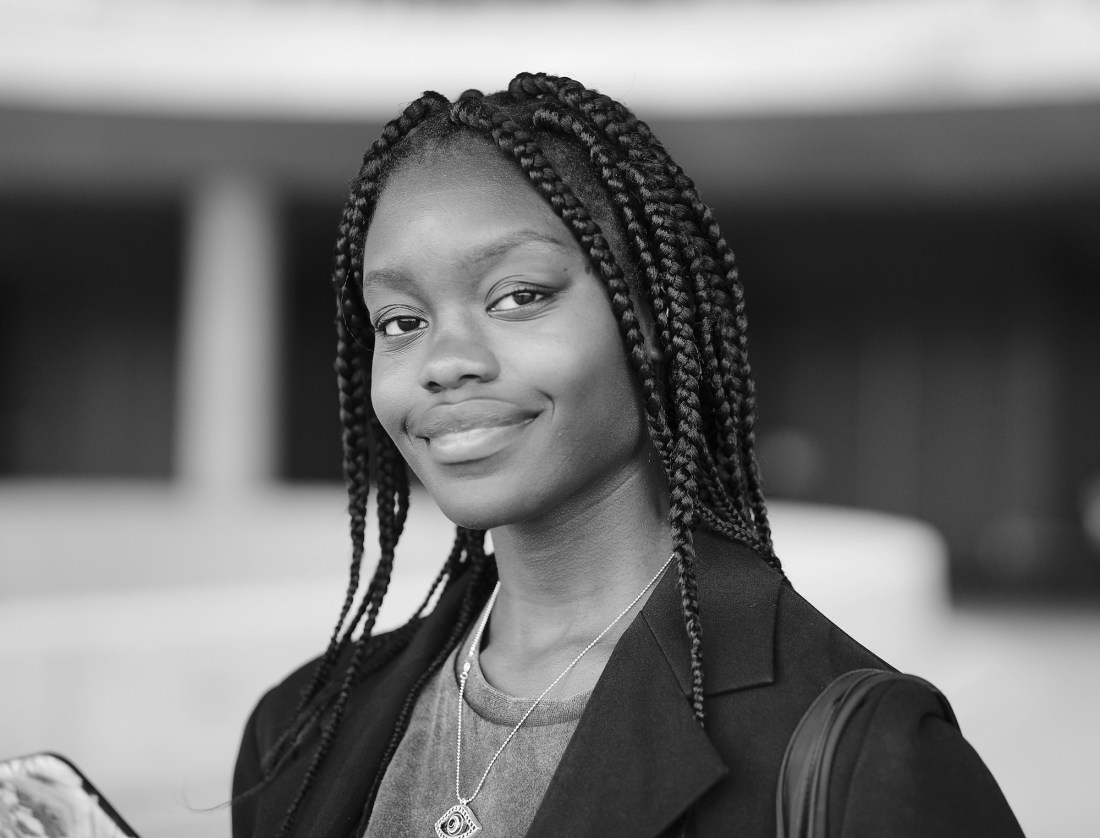 portret-v-dreadlocks-lijn26 - 1 kopie