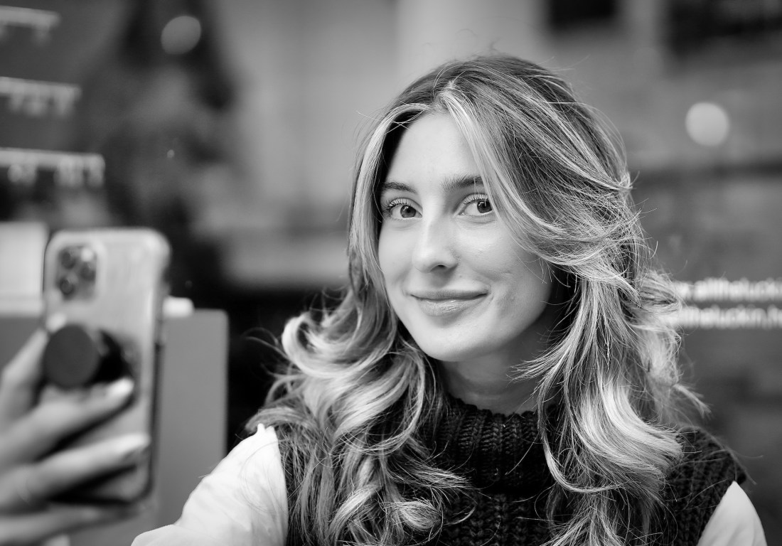 portret-v-kapselselfie - 1bw1 kopie