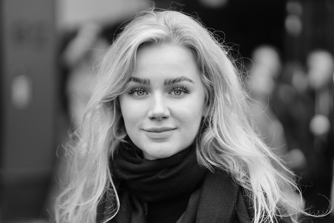 portret-v-blondblauw - 1 kopie