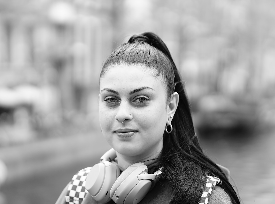 portret-v-piercingheadphone - 1 kopie